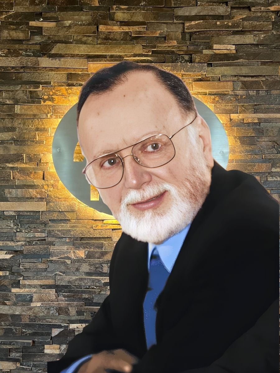 Dr. Gabriel Gallo Álvarez